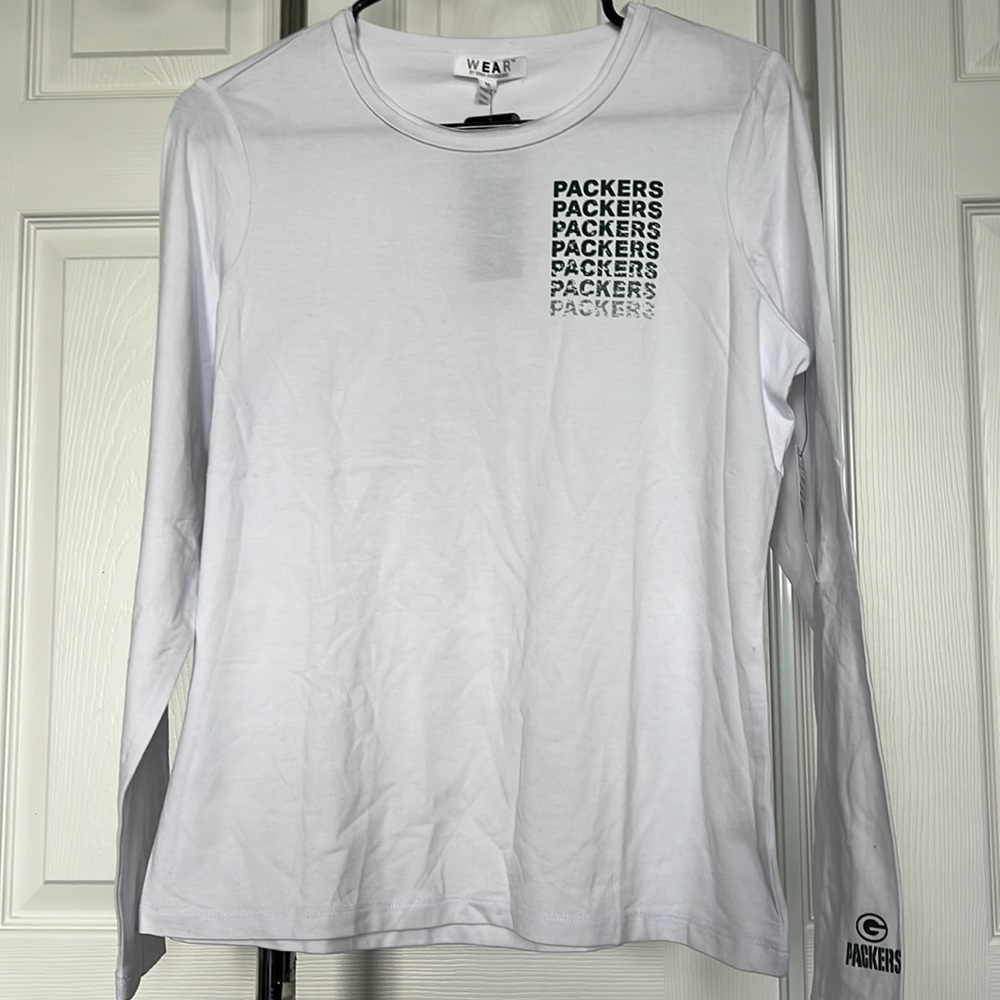 NWOT Green Bay Packers White and Green Fitted Long Sleeve Tee